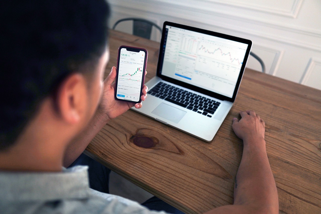 Analyse der Bollinger Bänder: Erfahre, wie dieses technische Analysetool funktioniert, welche Vor- und Nachteile es hat, und warum Einstellungen und Betrachtungszeitraum entscheidend sind. Dax-Unternehmen aktuell günstig bewertet