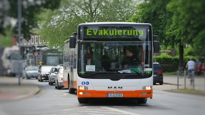 In Münster-Gremmendorf wurde eine Bombe, bzw. ein Blindgänger gefunden. Die Evakuierung ist im Gange. Alle Infos zu Einschränkungen und Maßnahmen hier.