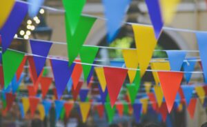 Entdecke das 4tel Fest Münster Mauritz – ein kreatives Nachbarschaftsfest mit Flohmärkten, Musik, Kultur und Herzblut.