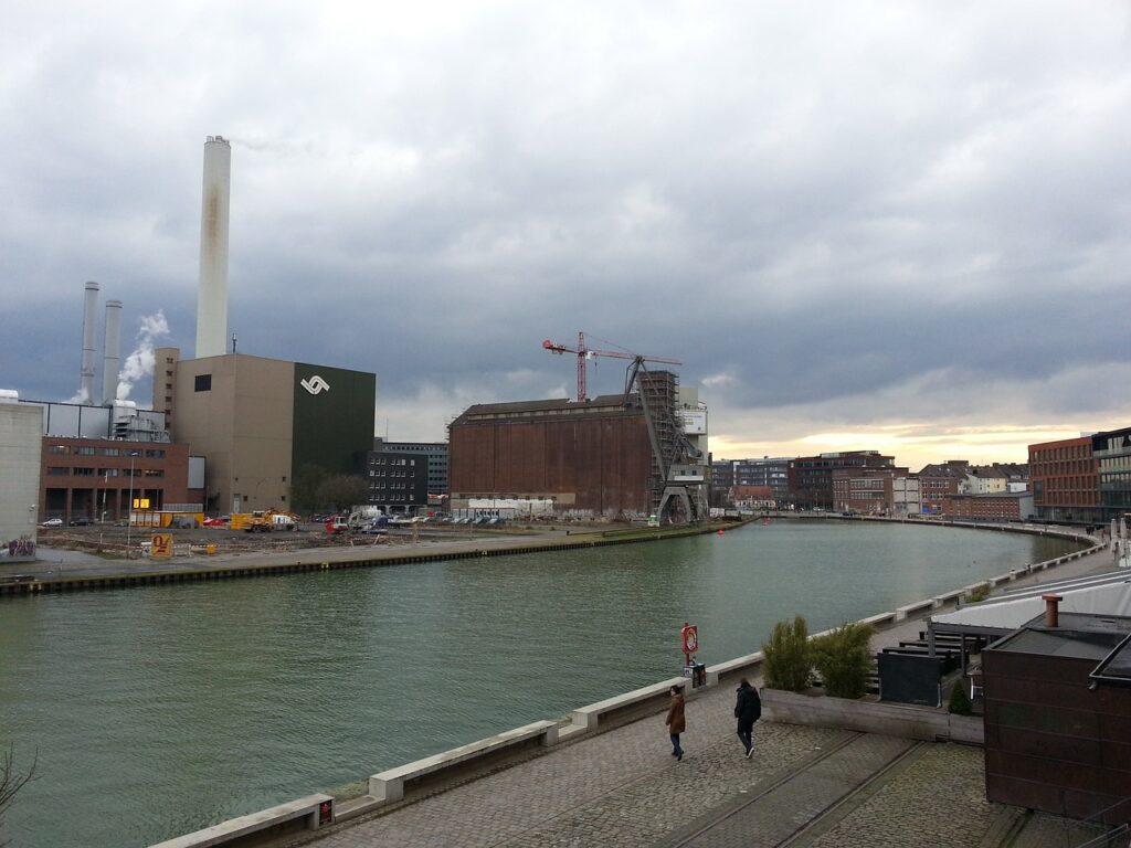 Möglicher Fund eines Blindgängers am Hafen Münster.