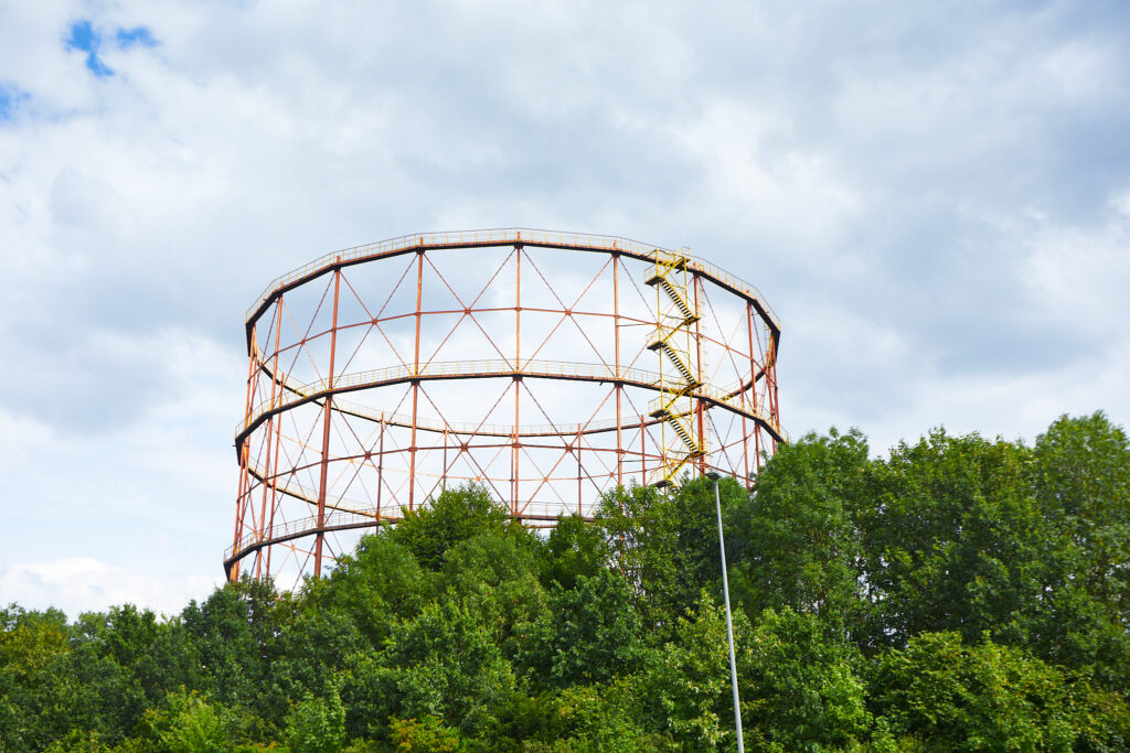 Die Stadtwerke Münster sind zuversichtlich für den geplanten Verkauf des Gasometers bis Ende des Jahres. Mit einer Gasometer-Börse hat der Wettbewerb um das beste Nutzungskonzept begonnen. Damit soll der Streit um die künftige Nutzung von Münsters größtem Industriedenkmal bald ein Ende haben.