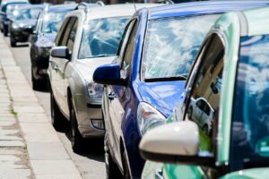 Technische Probleme bei der Online-Kfz-Zulassung im Münsterland scheinen größtenteils behoben. Münster und Coesfeld melden Fortschritte, während Warendorf noch nachzieht.Mehr Autos denn je