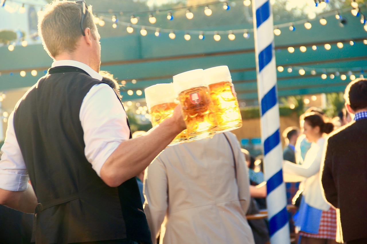 Das Oktoberfest ist nicht nur in München ein Highlight. Auch in Münster hat die bayerische Tradition Einzug gehalten und begeistert jedes Jahr aufs Neue Einheimische und Besucher.