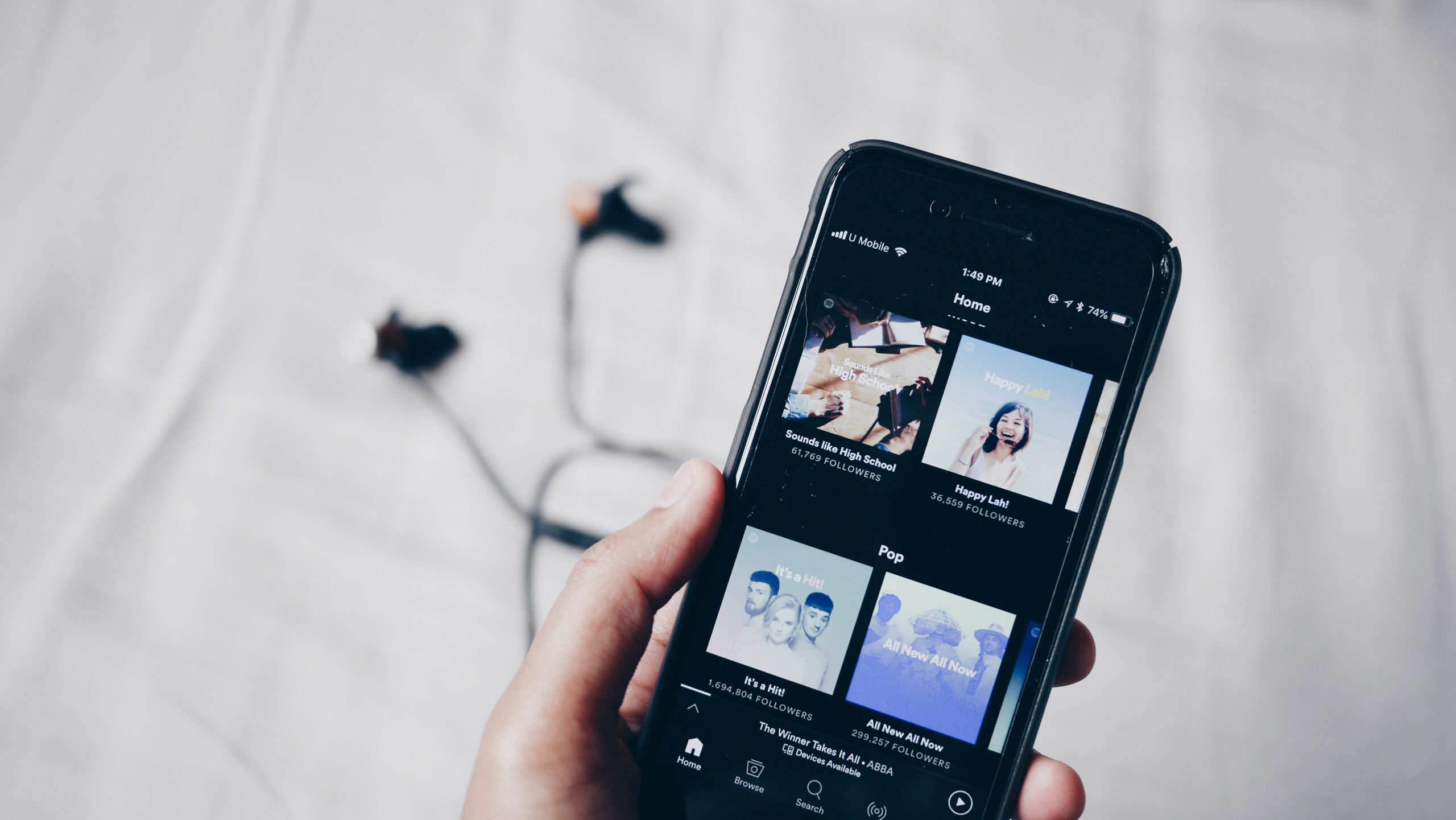 Insgesamt bietet Spotify Wrapped 2023 eine einzigartige Gelegenheit, das Jahr musikalisch Revue passieren zu lassen und die eigenen Hörgewohnheiten in einem größeren sozialen und kulturellen Kontext zu sehen.
