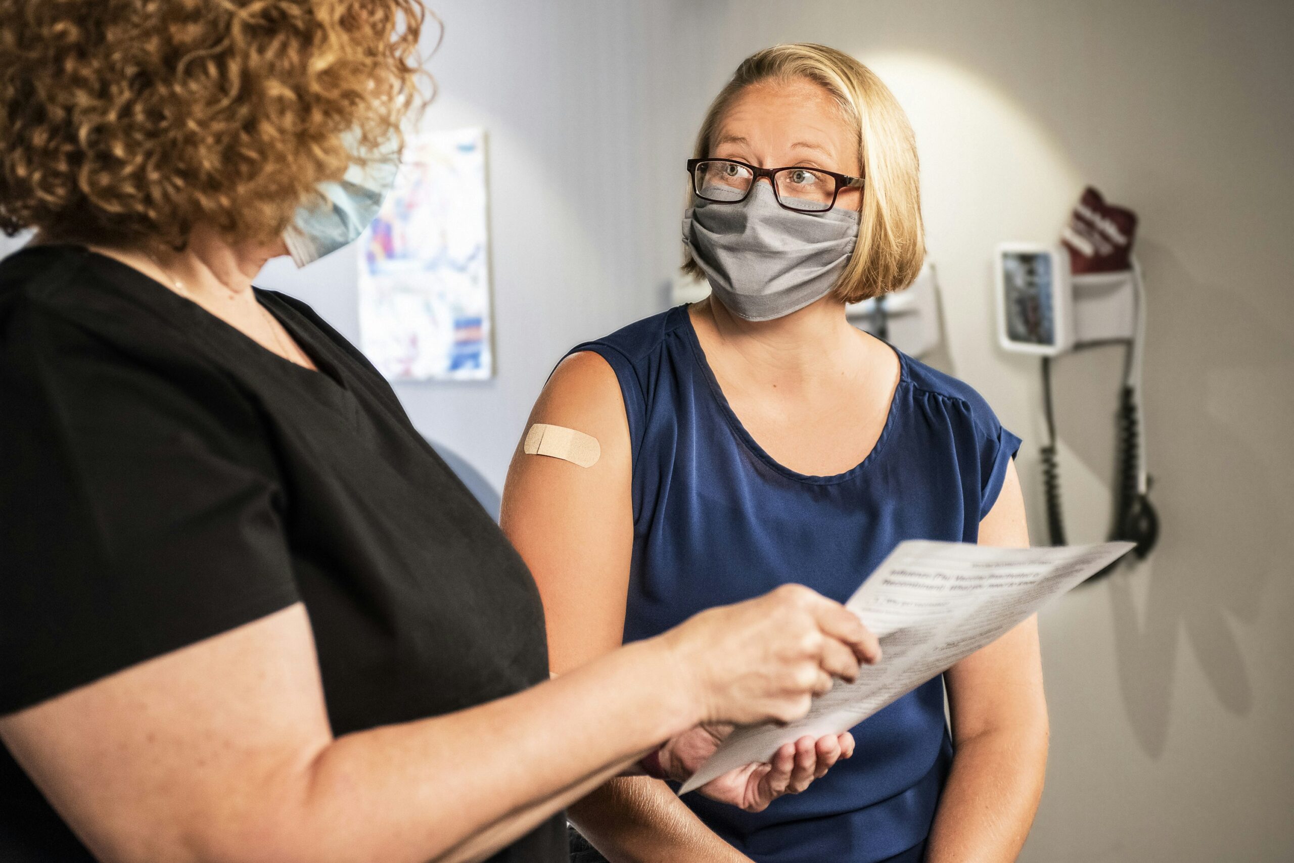 Der Klinik-Atlas – Ein Wendepunkt in der deutschen Gesundheitsversorgung Ab dem 1. Mai erleben Patientinnen und Patienten in Deutschland eine signifikante Veränderung in der Gesundheitsversorgung. Der von Bundesgesundheitsminister Karl Lauterbach angekündigte Klinik-Atlas ermöglicht es ihnen, online die geeignetsten Krankenhäuser für ihre Behandlung auszuwählen. Dieser Schritt ist Teil einer größeren Klinikreform, die seit Monaten zwischen Bund und Ländern diskutiert wird.