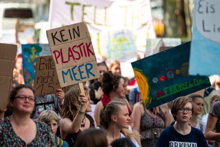 Fridays for Future Münster protestiert gegen Koalitionsverhandlungen von CDU und SPD