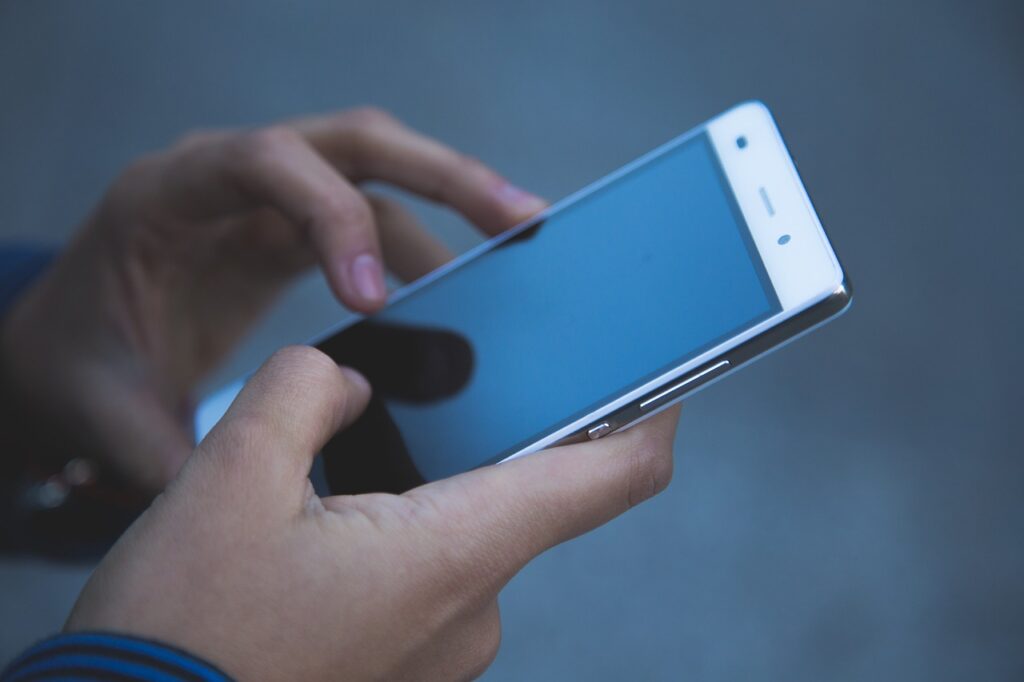 Die "Kleine Tat"-App bietet jetzt eine Verschenk-Funktion. Teilen Sie ungenutzte Gegenstände und fördern Sie Nachhaltigkeit in Münster. Sexualdelikte gegen Kinder in NRW