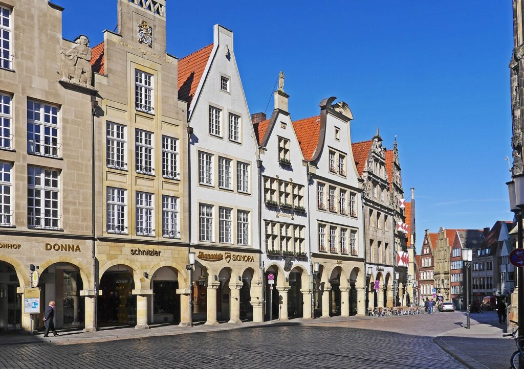 Allerheiligen in Münster bietet Kunst, Fußball und Feste. Erfahren Sie mehr über Veranstaltungen am 1. November 2024.