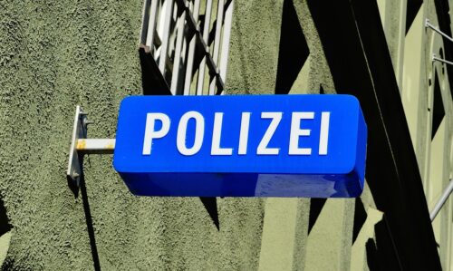 Am Karfreitag nimmt die Polizei in NRW die Tuning- und Autoposer-Szene ins Visier. Car-Freitag