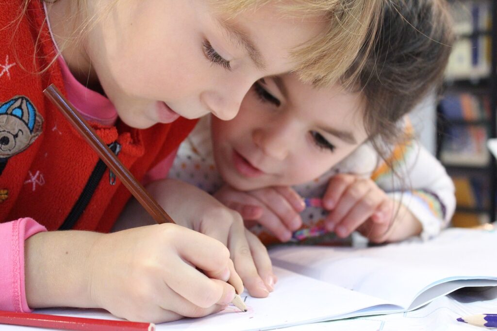 Erfahre mehr über das Startchancen-Programm des Bundes, das faire Bildungschancen für Kinder und Jugendliche in Münster ermöglicht.
