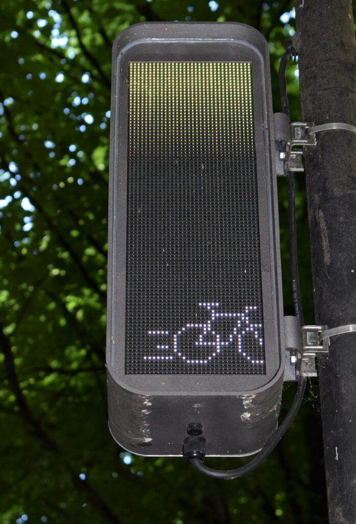 Der "Leezenflow" Grüne-Welle-Assistent für Radfahrer in Münster wurde eingeführt. Erfahren Sie mehr über die Standorte, Funktionen und den Nutzen dieses innovativen Projekts.