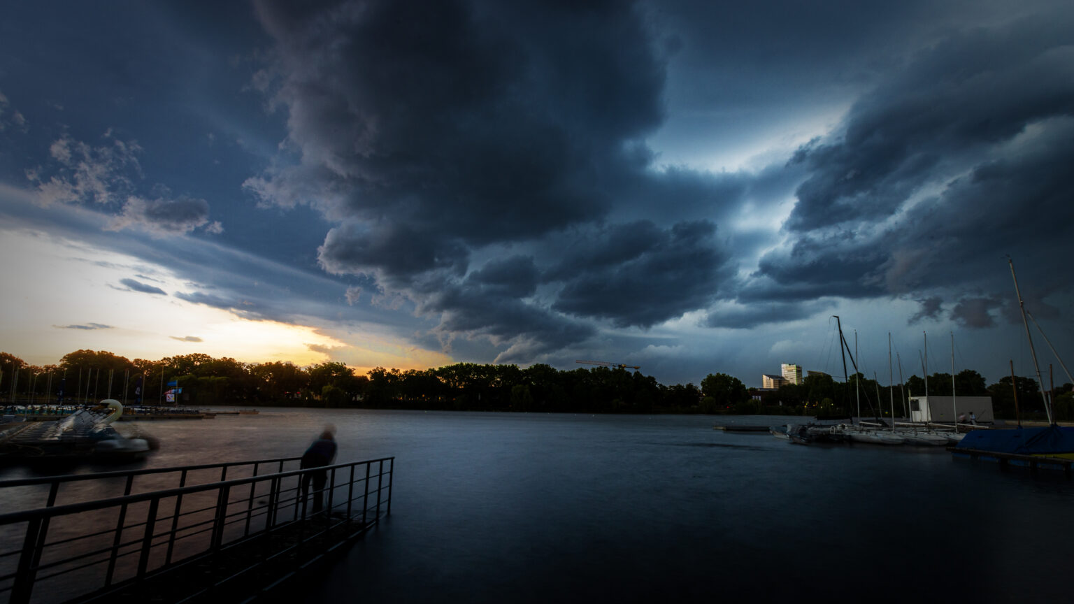 Hitzeglocke bringt 40,5 Grad: Jetzt drohen schwere Gewitter