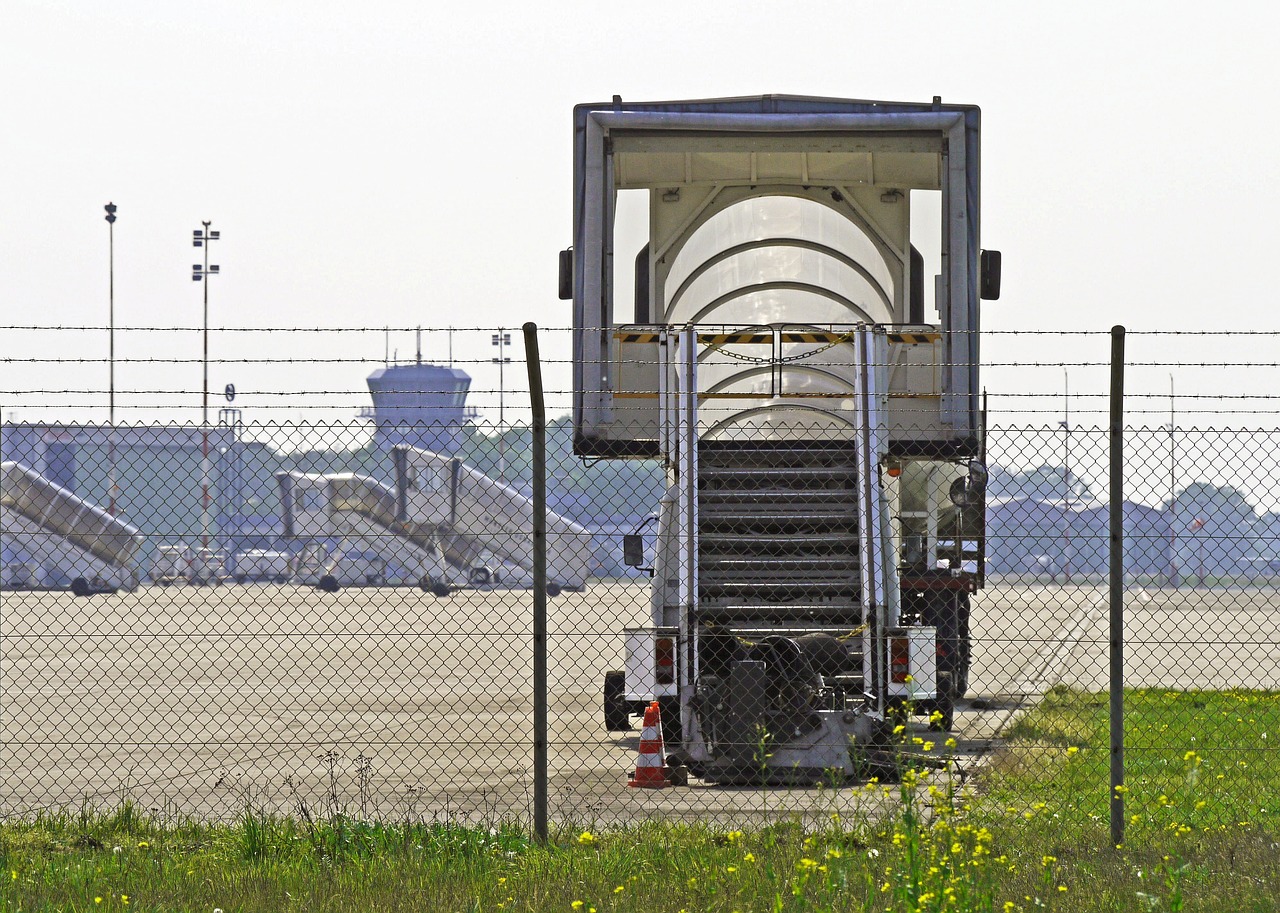 Am 21. Mai 2024 landete eine Ryanair-Maschine sicher am FMO trotz Problemen mit den Landeklappen. Alle 189 Passagiere blieben unverletzt.