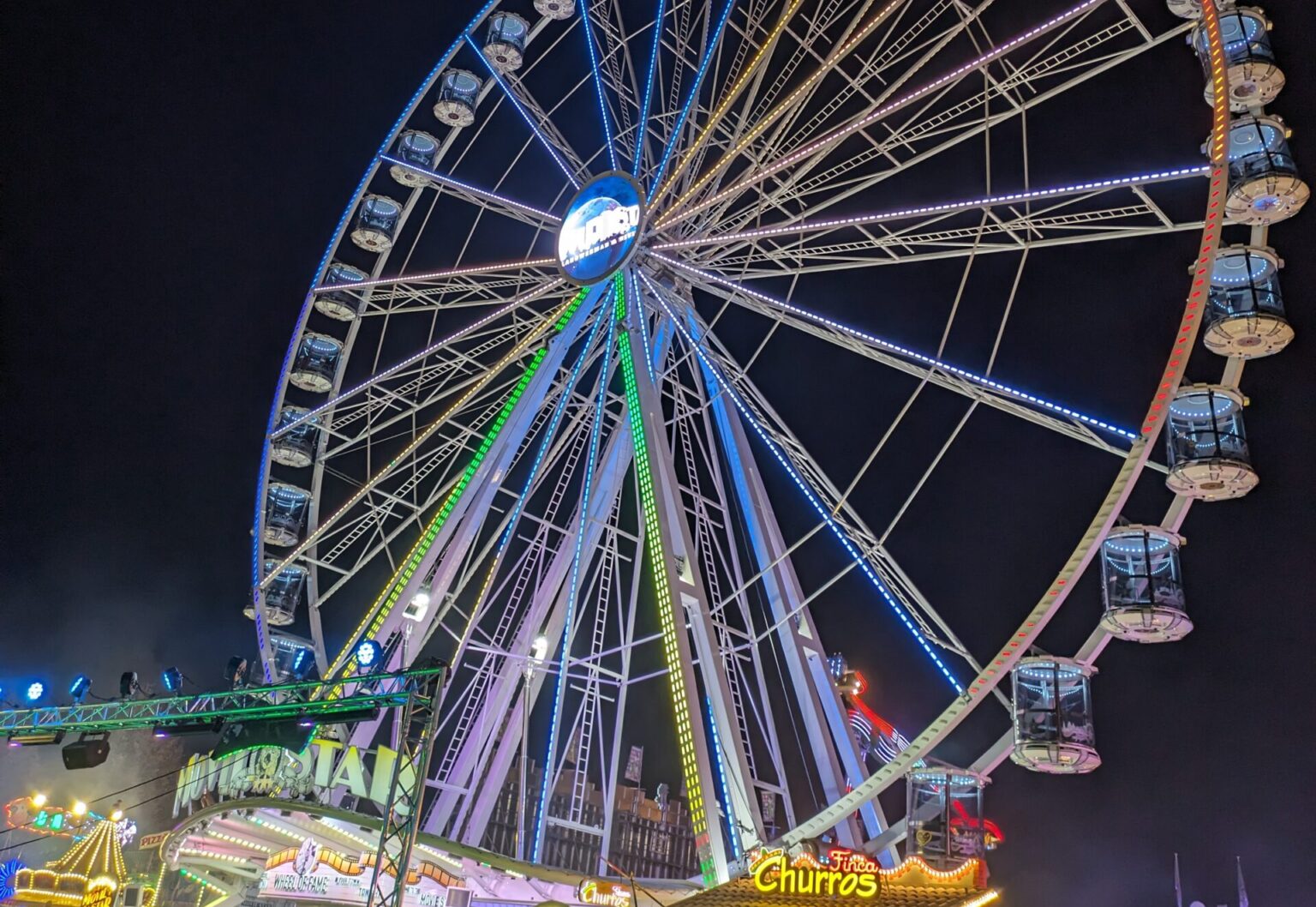 Der Send Münster ist das größte Volksfest in Westfalen und bietet Fahrgeschäfte, Kulinarik und Unterhaltung für die ganze Familie. Erfahren Sie hier mehr!
