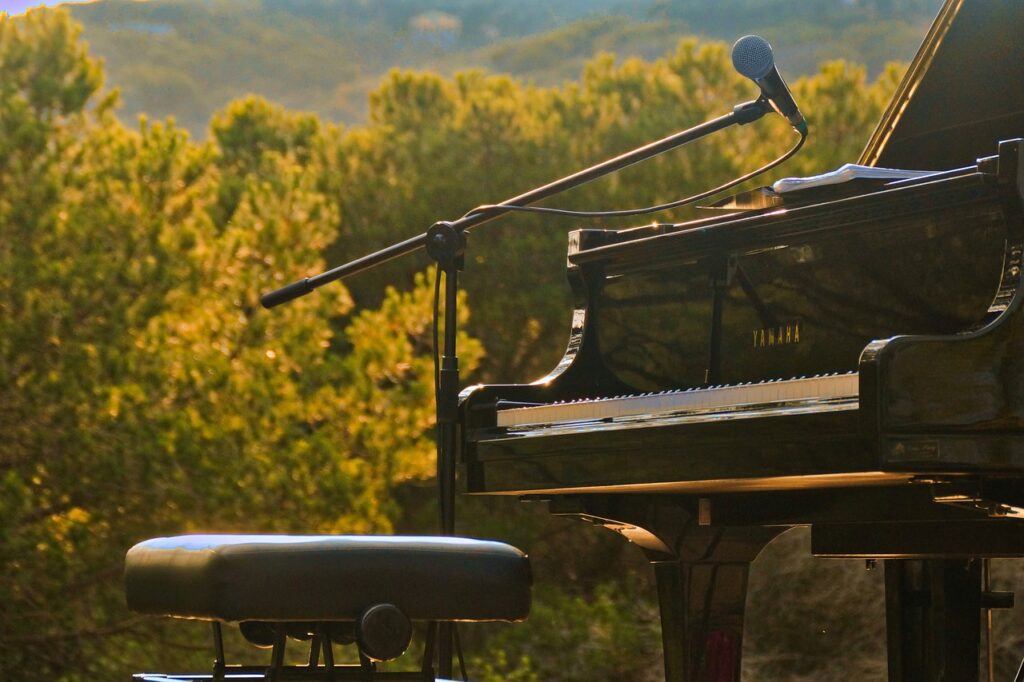 Vom 22. August bis 8. September 2024 verwandeln sich die Kulturwiesen in Everswinkel, 48351, erneut in einen Ort voller Freude, Musik und Kabarett. Unter dem Motto „Nichts in der Welt wirkt so ansteckend wie Lachen und gute Laune“ lädt das Freiluftfestival zu einem unvergesslichen Sommererlebnis ein.