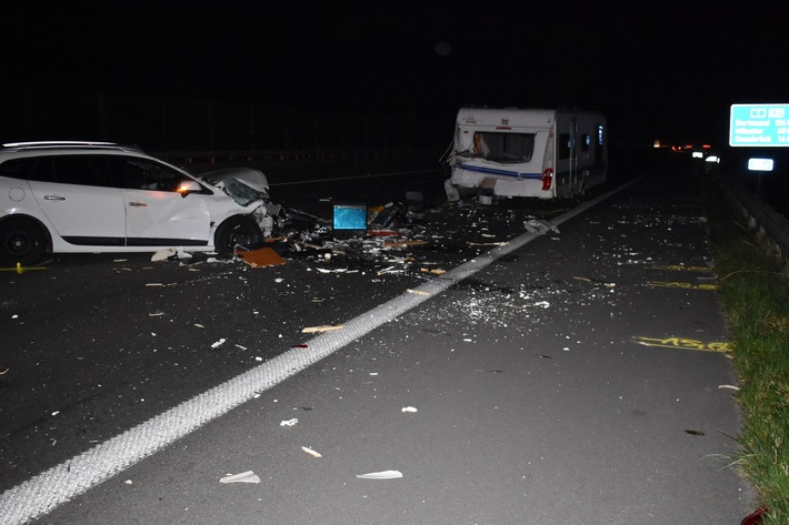 Unfall A1 Wallenhorst. Fahrer flüchtet durch Rettungsgasse.