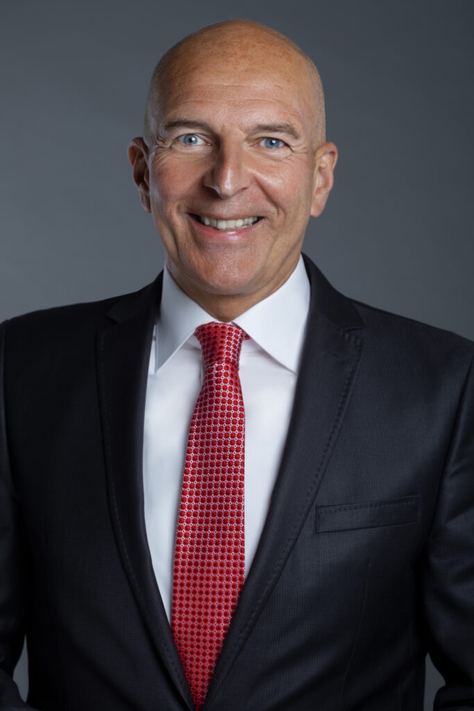 Dr. Georg Lunemann wird als designierter OB-Kandidat der CDU Münster für die Kommunalwahl 2025 gehandelt. Seine umfangreiche Erfahrung macht ihn zur starken Wahl.