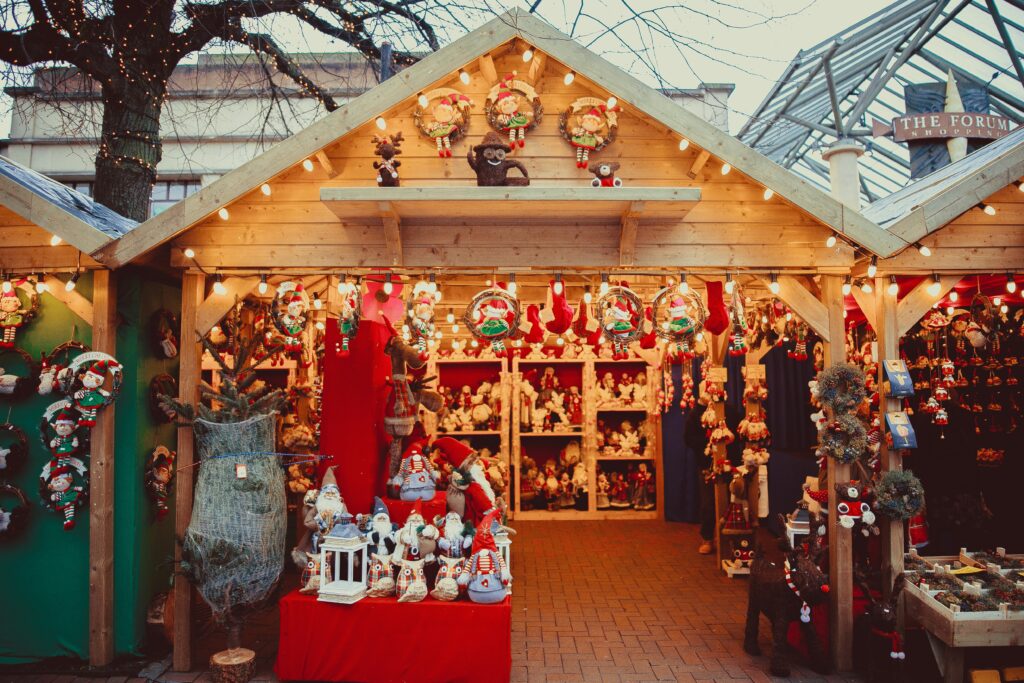 Entdecken Sie den Westfälischen Weihnachtsmarkt 2024 mit Handwerkskunst, Musik und weihnachtlicher Atmosphäre im Mühlenhof-Freilichtmuseum.