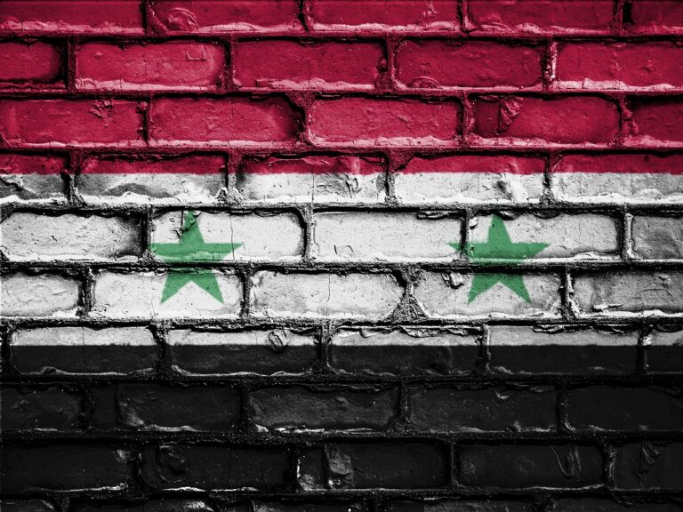 Demonstration in Dortmund: 1.000 Syrer protestieren gegen das Assad-Regime und fordern die Freilassung politischer Gefangener.