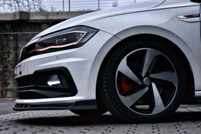 2.000 Fans und 800 Autos: Ein Treffen der Autotuning-Szene in Münster sorgte für Verkehrsprobleme und Diskussionen.