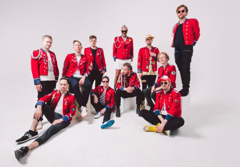 Stadtfest Münster 2025: Line-Up und Top-Acts wie „MEUTE“, „Cat Ballou“ und „ClockClock“ sorgen für ein musikalisches Highlight auf dem Domplatz.