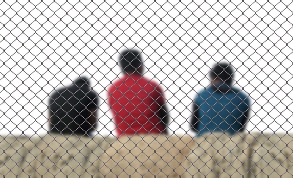 Das NRW-Abschiebegefängnis in Büren wird seit einiger Zeit durch Beamte einer Hundertschaft der Polizei unterstützt. Neue Flüchtlingsunterkünfte in Münster: Ziel ist der schrittweise Ersatz befristeter Lösungen durch dauerhafte Einrichtungen.