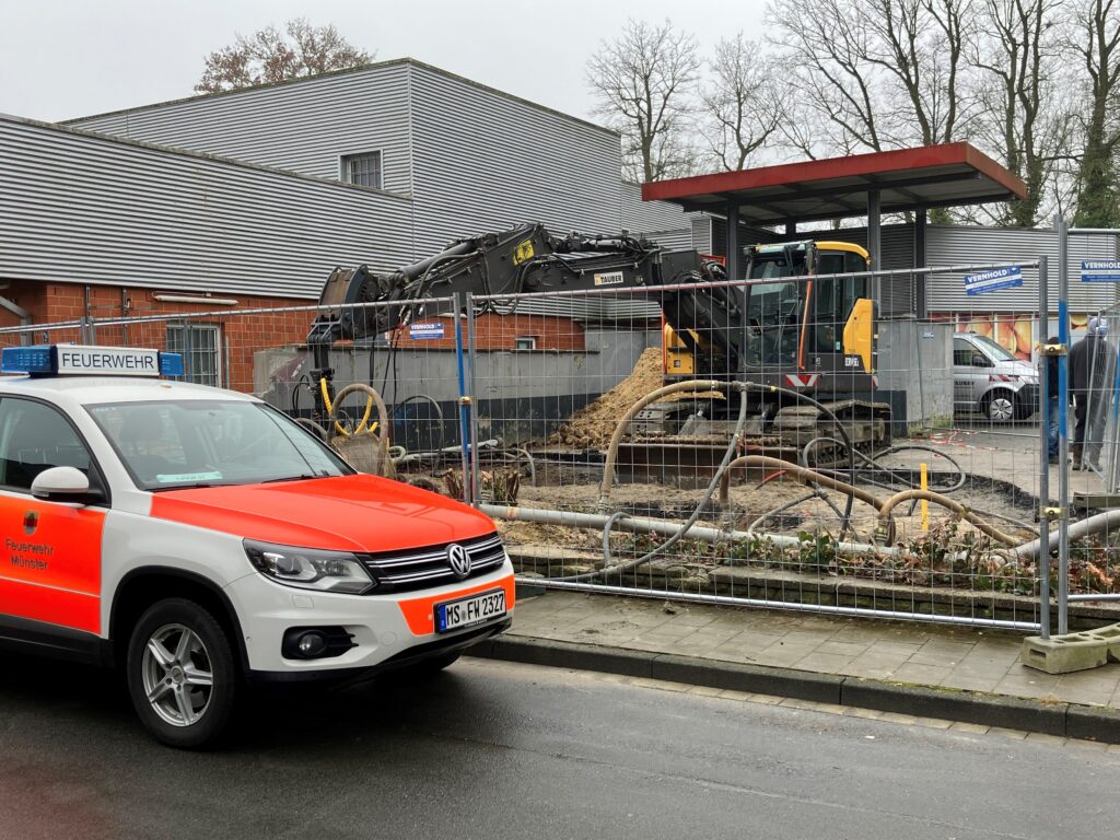 In Münster-Gremmendorf wurde eine Blindgänger-Bombe gefunden. Die Evakuierung ist im Gange. Alle Infos zu Einschränkungen und Maßnahmen hier.