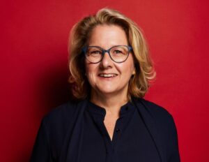 Svenja Schulze mischt im Machtpoker mit und möchte Ministerin bleiben. Die Münsteranerin kämpft um ihren Platz im neuen Kabinett.