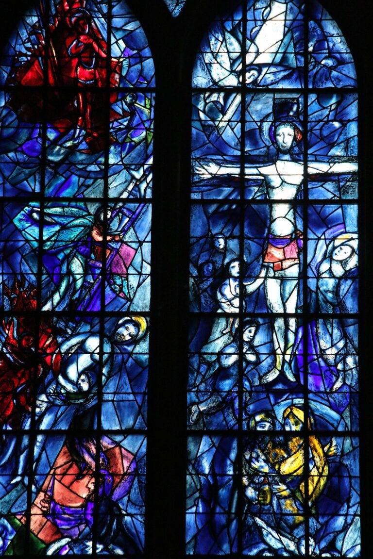 Das Picasso-Museum Münster feiert sein 25-jähriges Jubiläum mit einer beeindruckenden Sonderschau zu Marc Chagall, die die Verbindung zwischen Kunst und Literatur im Werk des russisch-französischen Malers beleuchtet.