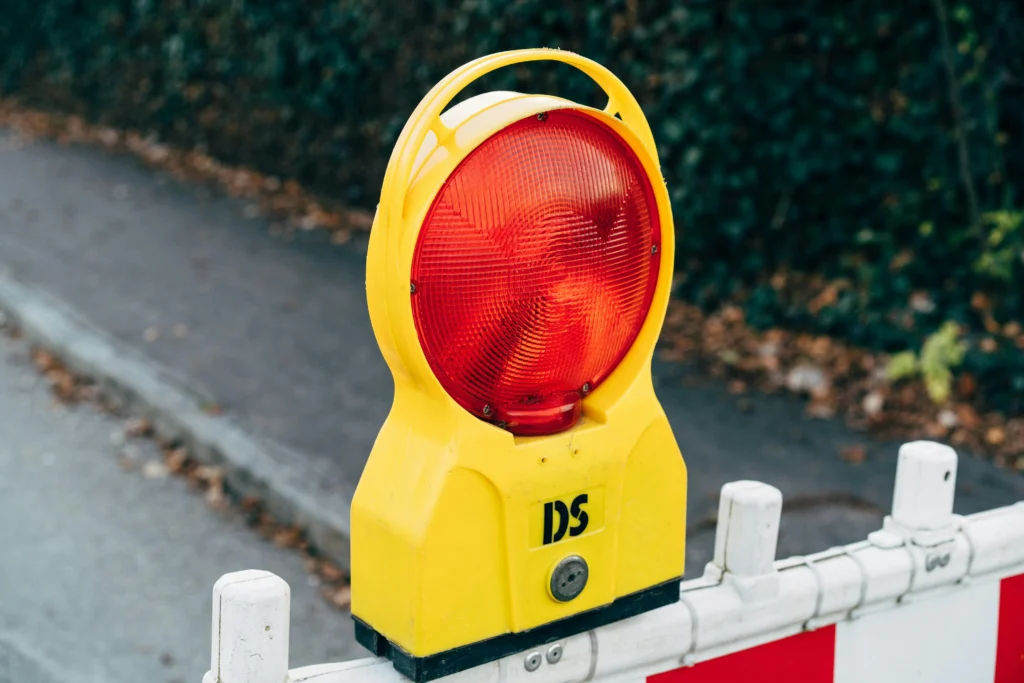 Die Finkenstraße wird am 14. Januar 2026 am Schillergymnasium gesperrt. Alle Infos zu Zeiten, Grund und Durchkommen.