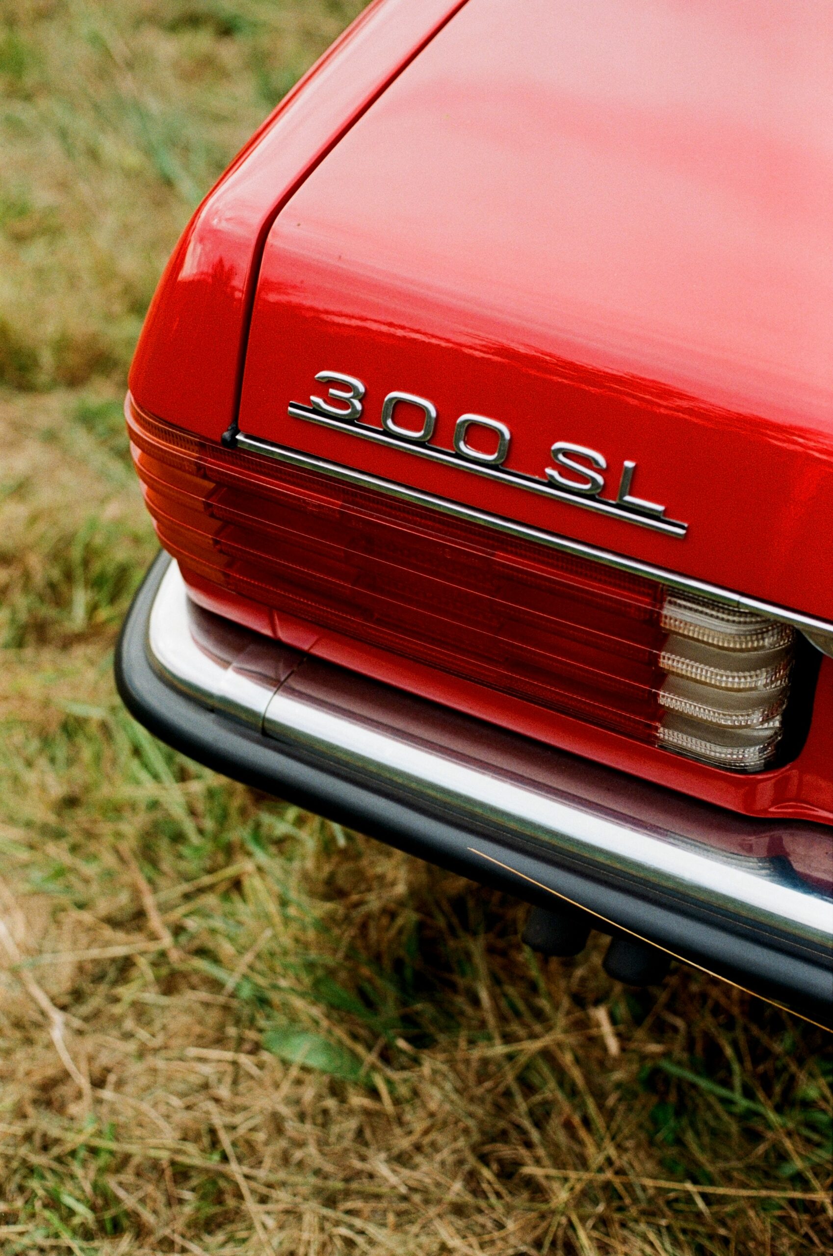 Mercedes 300 SL, rot