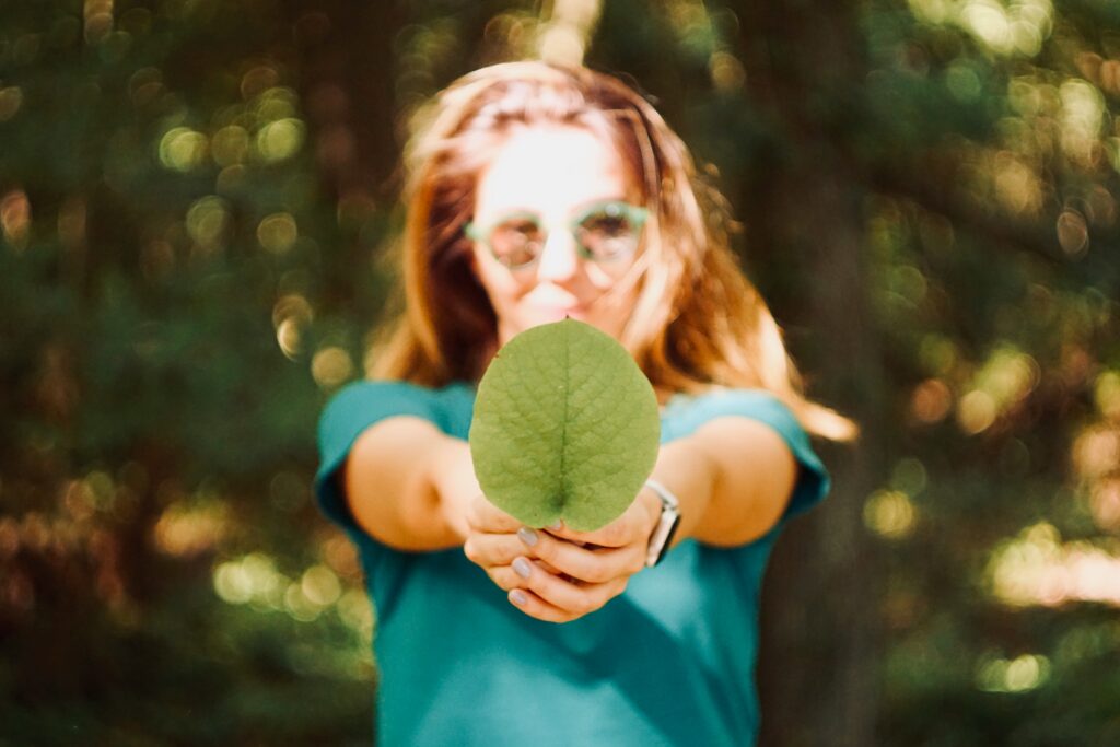 Entdecken Sie in unserem umfassenden Leitfaden, wie Sie Nachhaltigkeit in Ihrem Haushalt mit einfachen Schritten umsetzen können. Erfahren Sie, wie Sie Energie sparen, Müll vermeiden und umweltfreundliche Produkte effektiv nutzen, um Ihren ökologischen Fußabdruck zu reduzieren.