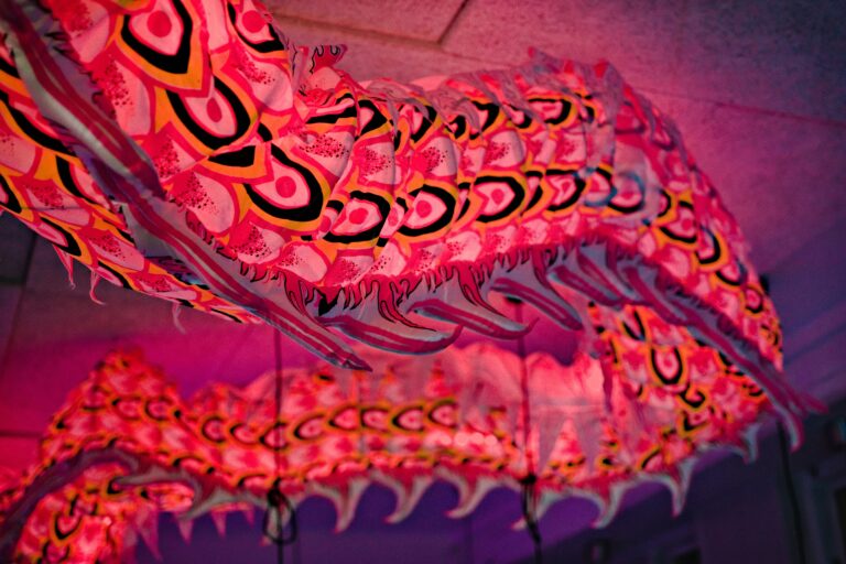 Am 4. Februar 2007 erschüttert ein brutales Verbrechen das niedersächsische Sittensen: Sieben Menschen werden im Chinarestaurant „Lin Yue“ ermordet.