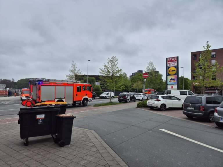 Einsatz der Feuerwehr am Idenbrockplatz in Kinderhaus