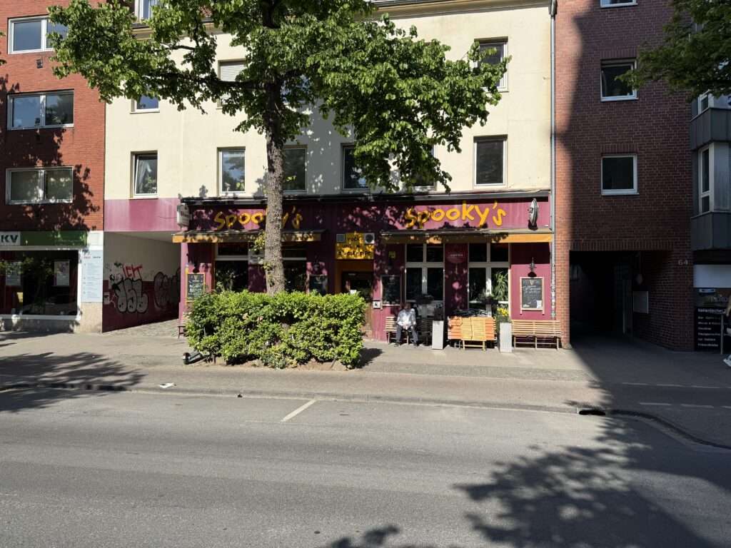 Spookys Münster zieht um: Neuer Standort im Norden ab 1. September – mit Biergarten, Kegelbahnen und bekanntem Kneipenflair.