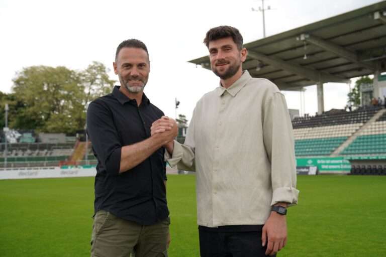 Preußen Münster verpflichtet Alexander Ende als neuen Cheftrainer. Nach dem Klassenerhalt unter Interimslösung folgt der nächste Schritt in Liga zwei.