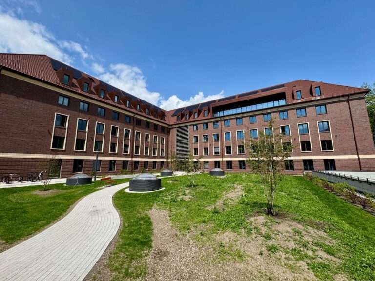 Für rund 34 Millionen Euro entstand in Münster ein neues Verwaltungsgebäude des LWL – nachhaltig, modern und energieeffizient.