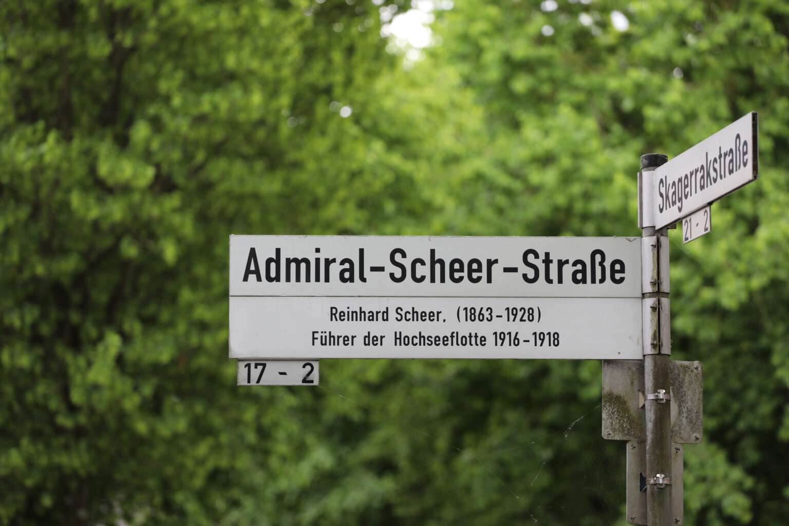 In Münster wehrt sich eine Bürgerinitiative gegen geplante Straßenumbenennungen und will mit einem Bürgerentscheid den Beschluss kippen.
