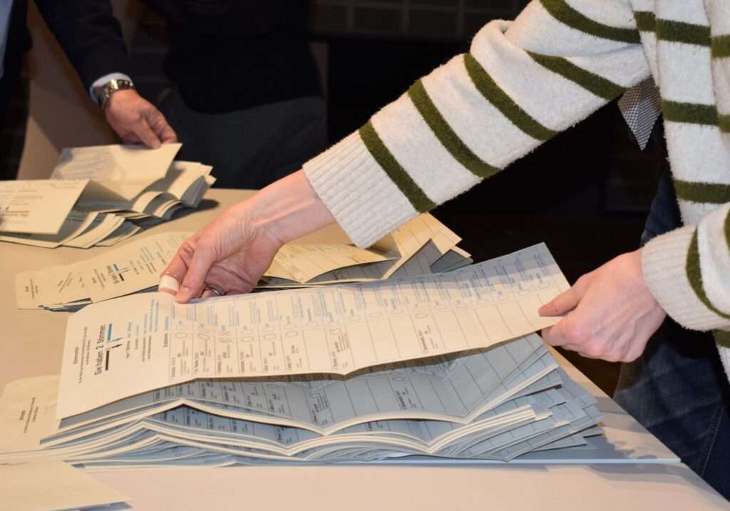 Zur Kommunalwahl 2025 sucht Münster 2.500 Wahlhelfer. Jetzt online anmelden, Aufgaben übernehmen und Demokratie aktiv mitgestalten.