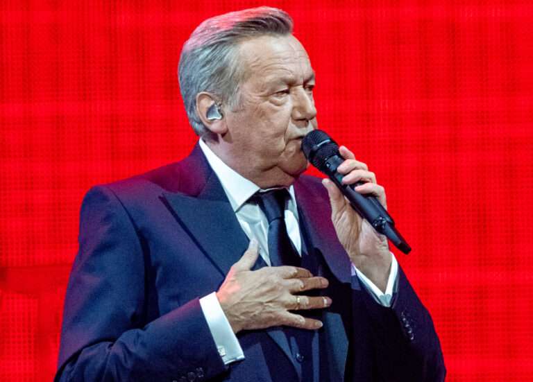 Erlebe den Roland Kaiser Kinofilm mit Weltpremiere im Cineplex Münster – Musik, Emotionen und exklusive Einblicke erwarten die Fans ab Oktober 2025.