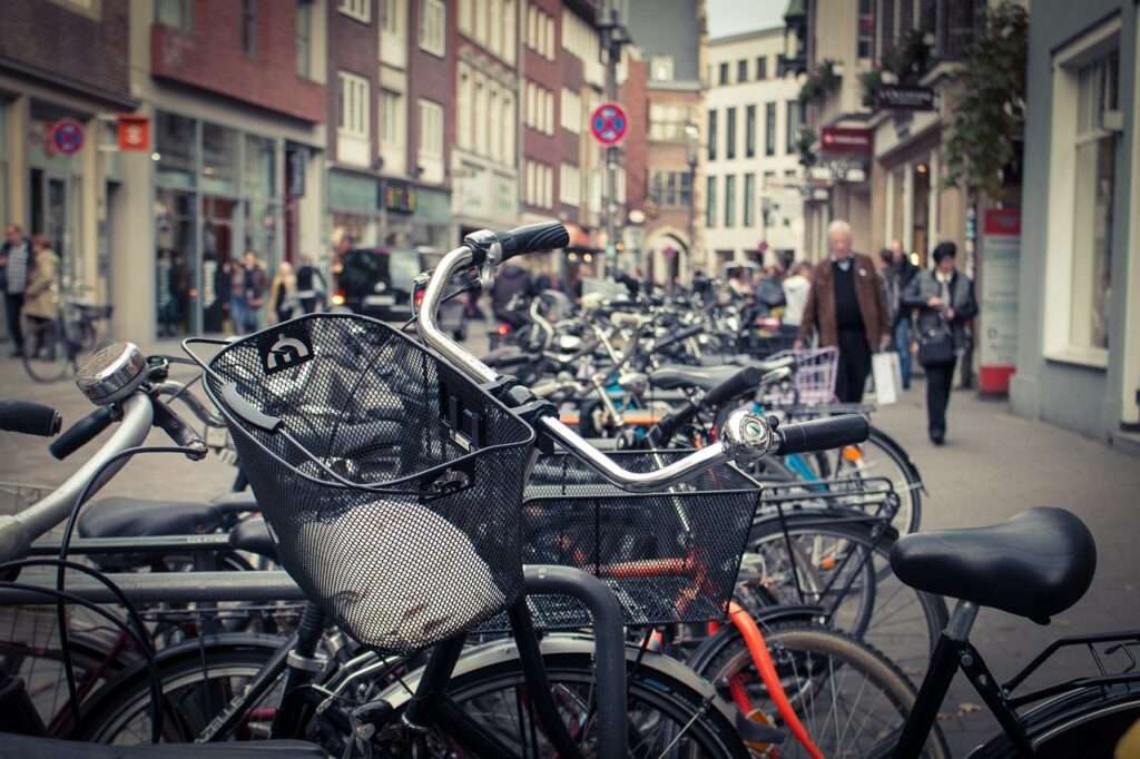 Münster ist erneut die Fahrradhauptstadt Deutschland – erfahre, warum die Stadt 2024 beim ADFC-Test ganz vorn liegt.