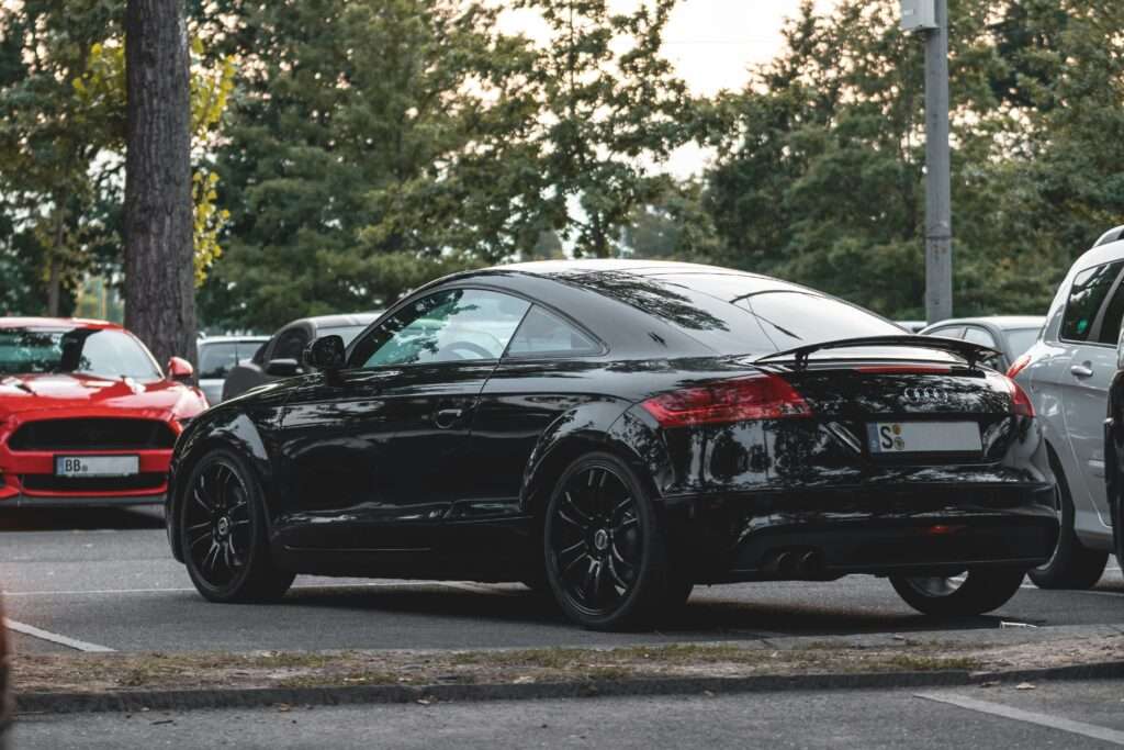 Am 29. Juni 2025 traf sich die „Tuning“-Szene in Warendorf. Polizei setzte konsequent auf Kontrolle und Auflösung des Treffens. Zahlreiche Verstöße festgestellt.