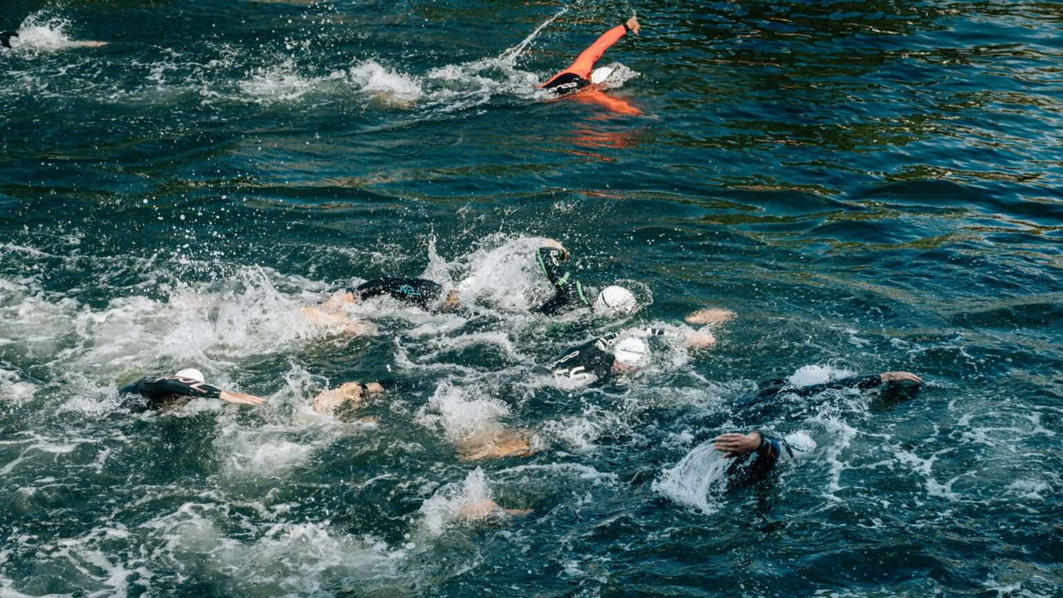 Der Sparda Münster City Triathlon 2025 bringt neue Rekorde, extreme Hitze und starke sportliche Leistungen – ein vielseitiges, inklusives und bestens organisiertes Event im Herzen Münsters.
