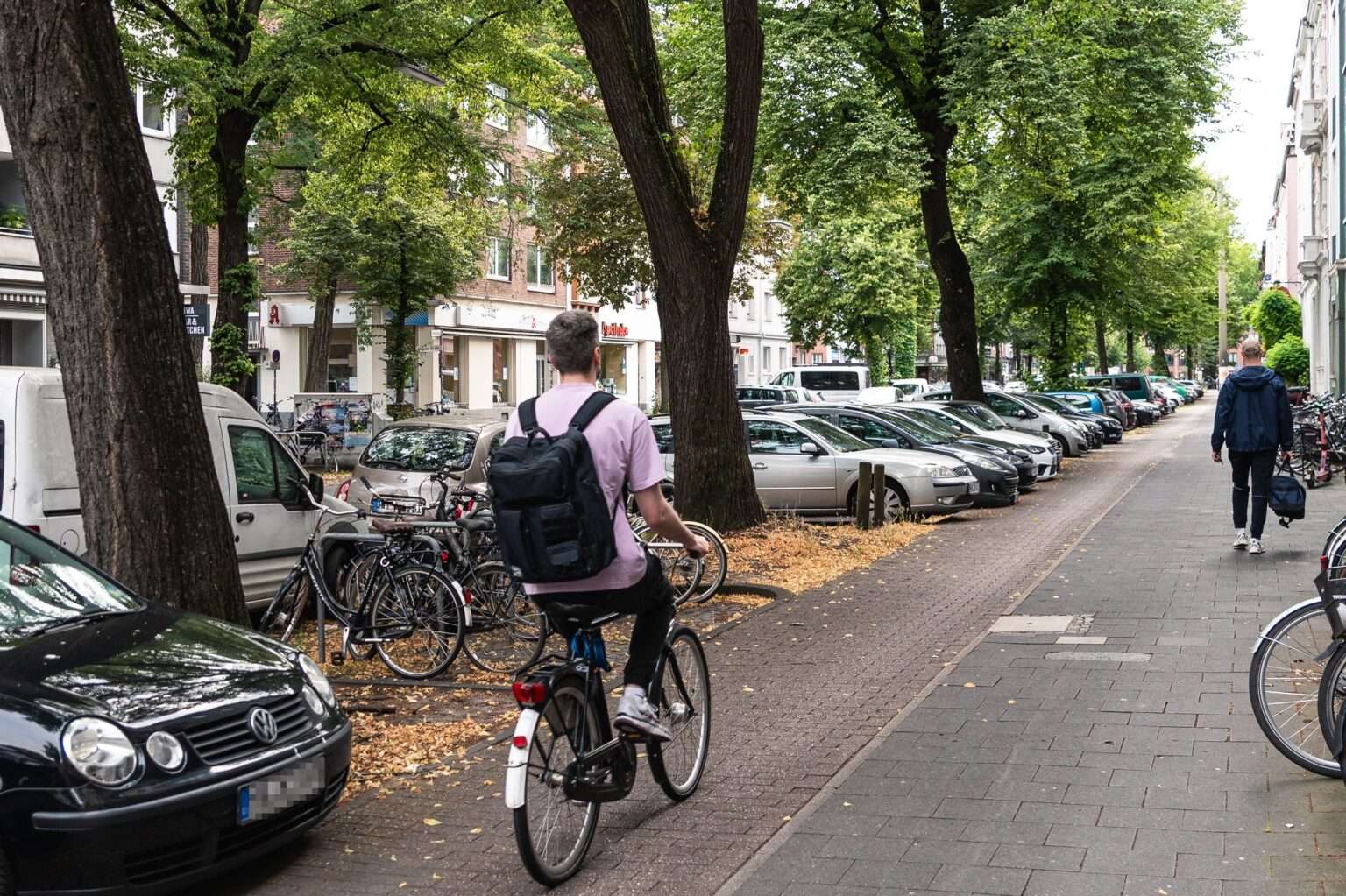 Die Stadt Münster führt eine neue Parkordnung am Hansaring ein. Ziel ist mehr Sicherheit und ein besserer Verkehrsfluss.