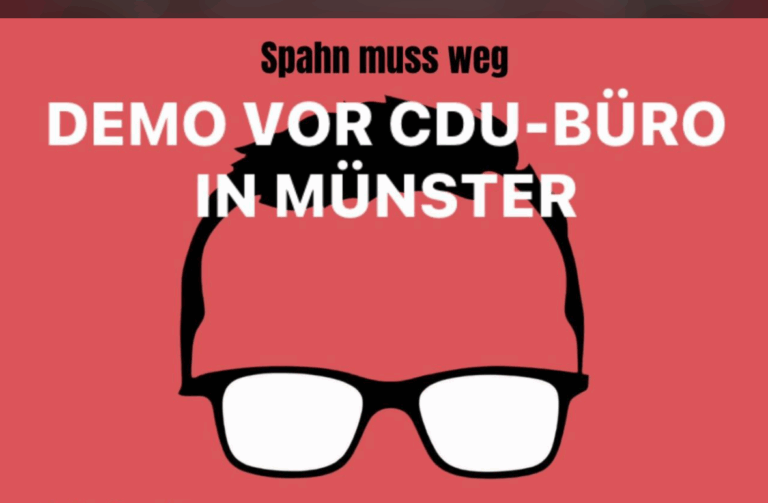 Am 25. Juli protestiert ein Bürgerbündnis vor dem CDU-Büro Münster gegen Jens Spahn. Der Vorwurf: Maskenaffäre, Demokratieschäden und unklare Abgrenzung zur AfD.