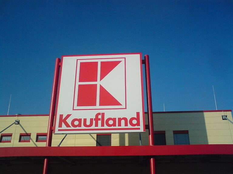Rückruf bei Kaufland: Die K-Classic Beerenmischung könnte mit Hepatitis-A-Viren belastet sein. Was jetzt zu tun ist – alle Infos zum Rückruf vom Juli 2025.