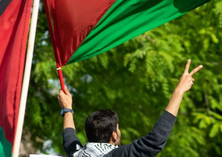 Am 26. Juli zieht eine Pro-Palästina-Demo durch Münster. Start ist um 14 Uhr am Bahnhof, die Route führt durch die Altstadt. Die Polizei begleitet den Aufzug.
