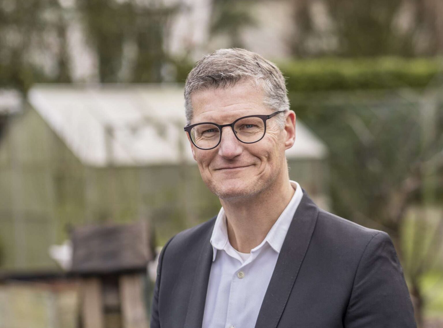 Tilman Fuchs gehört ebenfalls zu den Oberbürgermeister Kandidaten in Münster. . Der gebürtige Münsteraner ist 55 Jahre alt, Vater von drei Kindern und lebt mit seiner Familie in der Stadt.