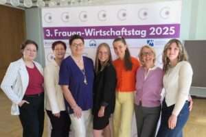 Der 3. Frauen-Wirtschaftstag in Münster bietet Vorträge, Diskussionen, den FeNA Award und viele Möglichkeiten zum Netzwerken.