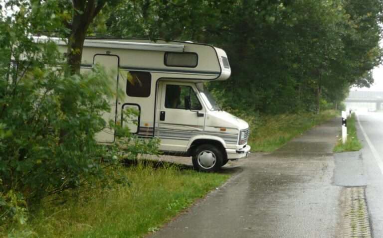 Niedersachsen zählt 66 Lovemobile – NRW dagegen hat keine aktuelle Statistik. Zwischen Genehmigungslücken, Brandgefahr und lokalem Umgang: Ein Überblick mit Fokus auf Münster.